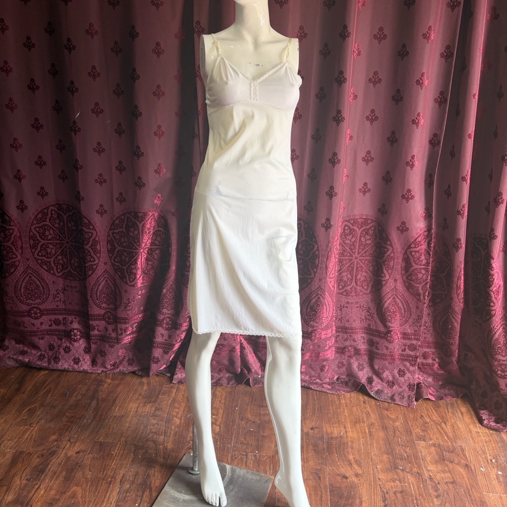 Vintage White Lace Trim Slip Size X-Small